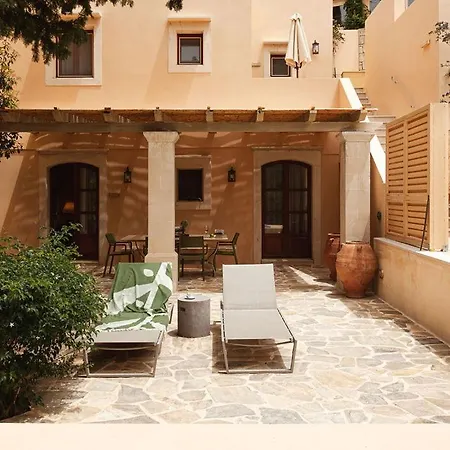 Village 4* Kapsalianá